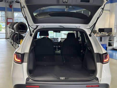 New 2026 Honda HR-V LX image 6