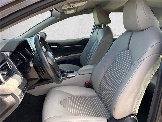 Used 2023 Toyota Camry SE FWD image 16