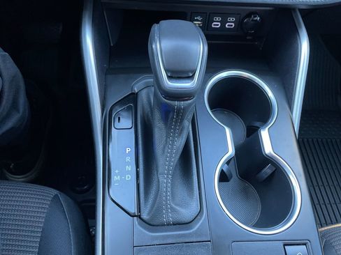 Certified 2023 Toyota Highlander LE image 22