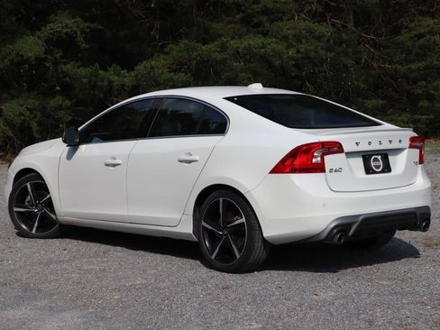 Used 2016 Volvo S60 T5 R-Design FWD image 38