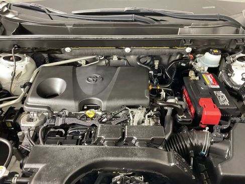 Used 2019 Toyota RAV4 XLE Premium w/ Cold Weather Package AWD/4WD image 27
