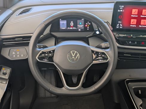 Used 2023 Volkswagen ID.4 Pro S image 25