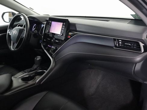 Used 2024 Toyota Camry SE w/ Convenience Package FWD image 9