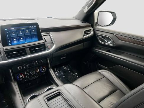 Used 2022 Chevrolet Tahoe Z71 w/ Luxury Package image 24