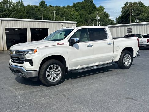 Used 2024 Chevrolet Silverado 1500 LTZ w/ LTZ Premium Package AWD/4WD image 2