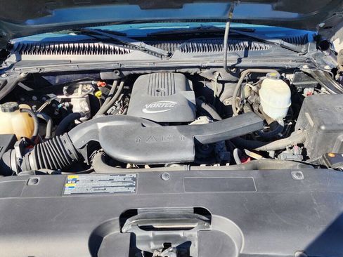 Used 2005 Chevrolet Avalanche LS w/ Preferred Equipment Group image 36