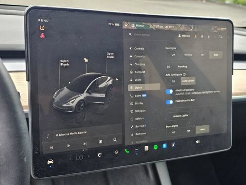 Used 2022 Tesla Model 3 Long Range AWD/4WD image 34