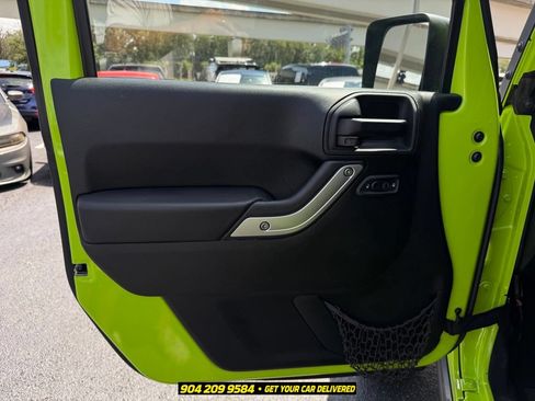 Used 2013 Jeep Wrangler Rubicon w/ PWR Convenience Group AWD/4WD image 23