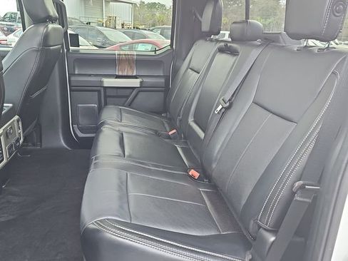 Used 2019 Ford F150 Lariat image 12