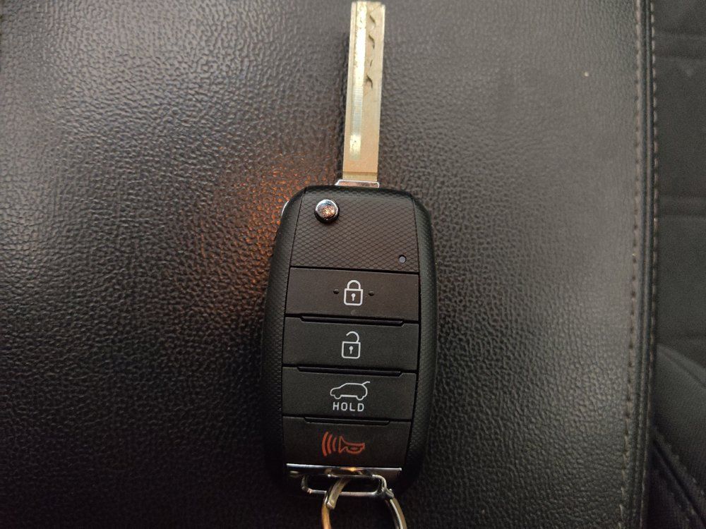 Used 2016 Kia Sorento AWD image 32