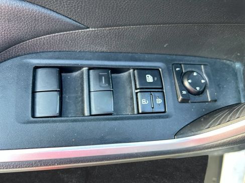 Used 2024 Toyota RAV4 LE AWD/4WD image 12