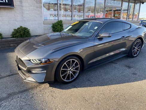 Used 2018 Ford Mustang Coupe w/ Wheel & Stripe Package RWD image 3