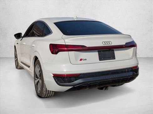 Certified 2024 Audi Q8 e-tron Premium Plus image 6