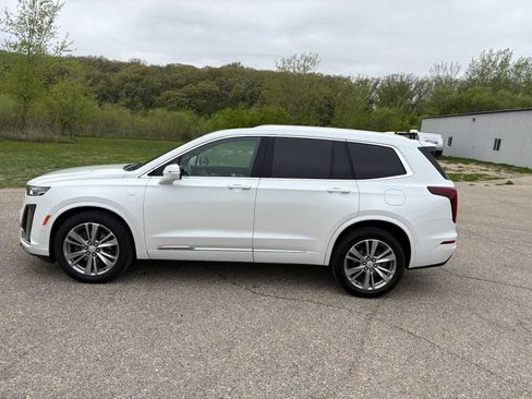 Used 2024 Cadillac XT6 Premium Luxury w/ Technology Package AWD/4WD image 6