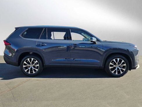 Used 2024 Toyota Grand Highlander Hybrid MAX Limited image 2