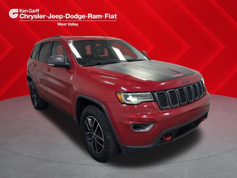 Used 2017 Jeep Grand Cherokee Trailhawk w/ Trailhawk Luxury Group AWD/4WD image 1