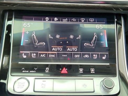 Used 2020 Audi Q8 Prestige w/ Prestige Package image 50