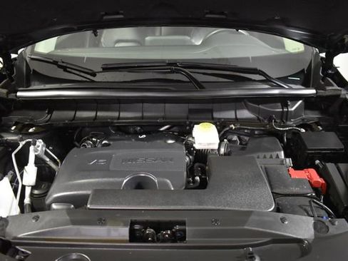 Certified 2024 Nissan Pathfinder SL w/ Black Appearance Package image 41