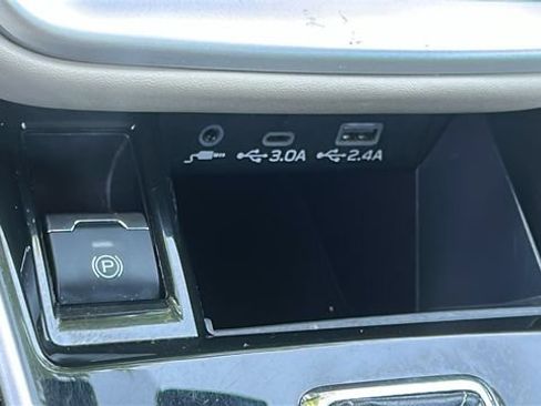 Certified 2023 Subaru Outback Limited AWD/4WD image 33