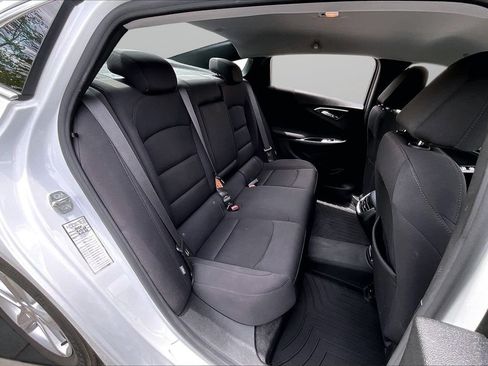 Used 2024 Chevrolet Malibu LT FWD image 24