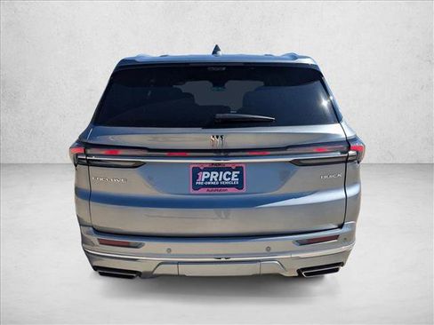 Used 2025 Buick Enclave Avenir w/ Super Cruise Package image 6