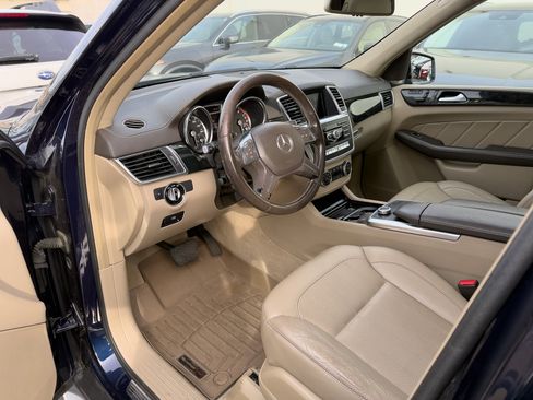 Used 2015 Mercedes-Benz GL 450 4MATIC image 20