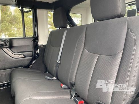 Used 2017 Jeep Wrangler Unlimited Sport image 16
