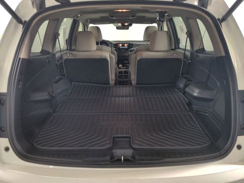 Used 2020 Honda Pilot Touring image 34