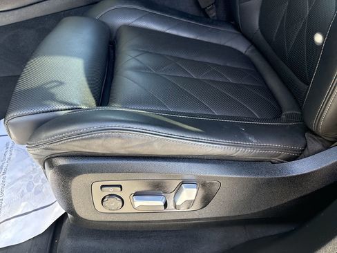 Used 2023 BMW X5 xDrive40i w/ Premium Package image 16