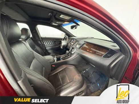Used 2013 Ford Taurus Limited FWD image 8