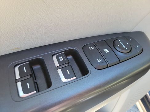 Used 2017 Kia Sportage EX AWD/4WD image 16