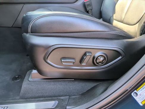 Certified 2024 Jeep Grand Cherokee L Overland AWD/4WD image 22