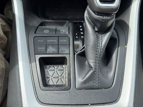 Used 2025 Toyota RAV4 XLE Premium w/ Weather Package AWD/4WD image 37