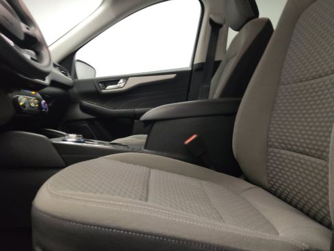 Used 2021 Ford Escape SE FWD image 17