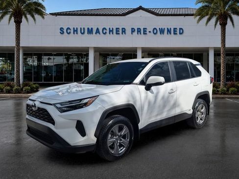 Used 2024 Toyota RAV4 XLE AWD/4WD image 3