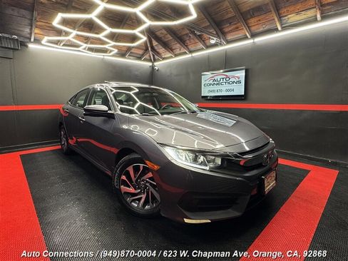 Used 2018 Honda Civic EX image 1