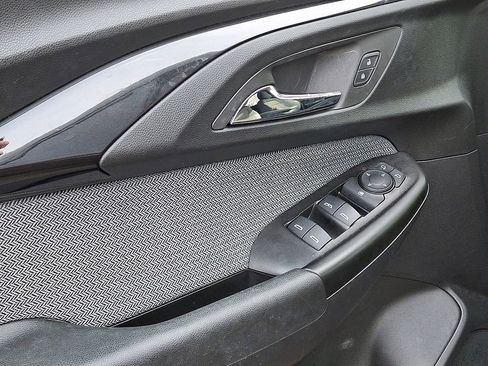 Used 2023 Chevrolet TrailBlazer LT w/ Convenience Package image 12