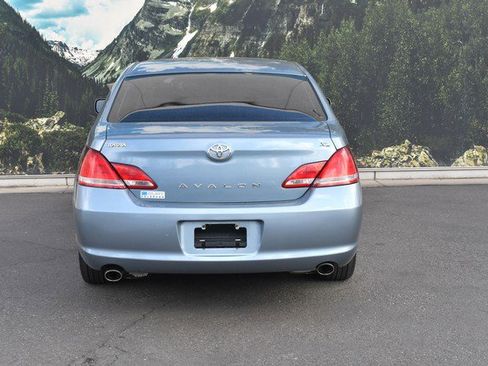 Used 2005 Toyota Avalon XL image 10