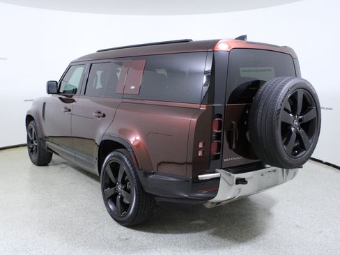 Used 2023 Land Rover Defender 130 S image 5