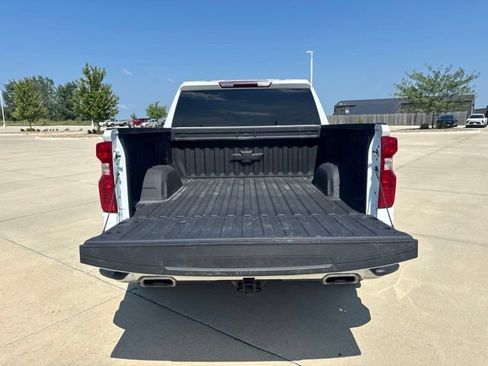 Used 2025 Chevrolet Silverado 1500 LT AWD/4WD image 25