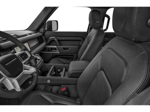 Used 2025 Land Rover Defender 110 S image 9