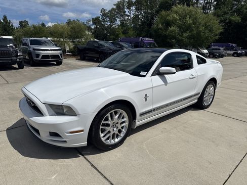 Used 2014 Ford Mustang Premium w/ Equipment Group 202A RWD image 4