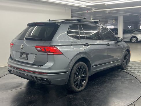 Used 2022 Volkswagen Tiguan SE R-Line image 4