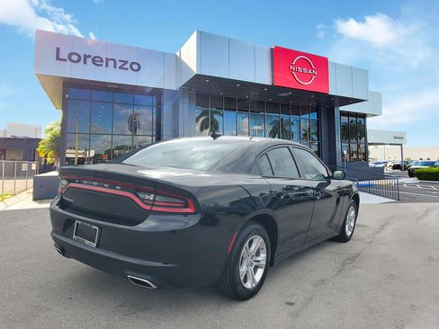 Used 2023 Dodge Charger SXT image 5