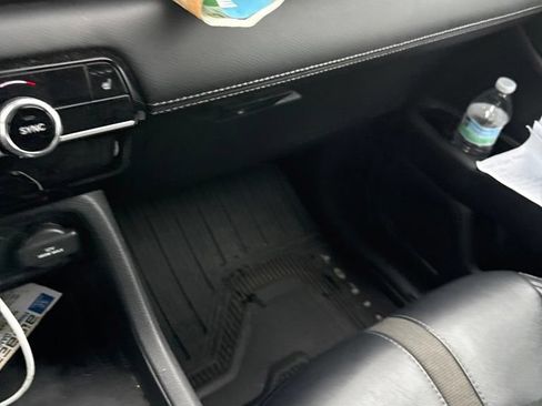 Used 2025 Honda Pilot EX-L image 19