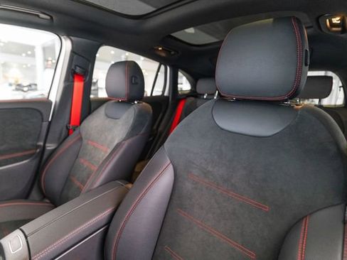New 2026 Mercedes-Benz GLA 35 AMG 4MATIC image 5