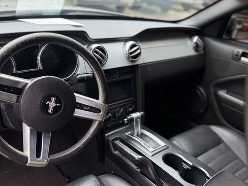 Used 2006 Ford Mustang GT RWD image 18