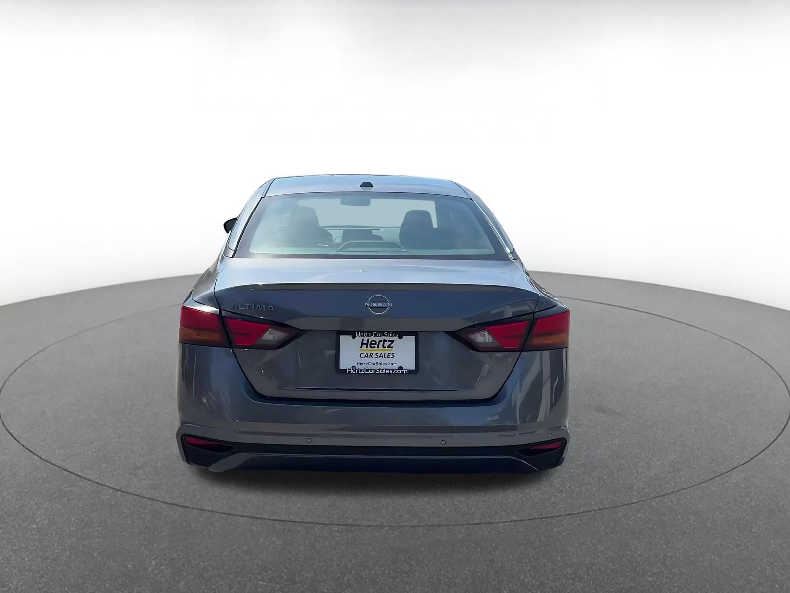 Used 2025 Nissan Altima 2.5 SV FWD image 10