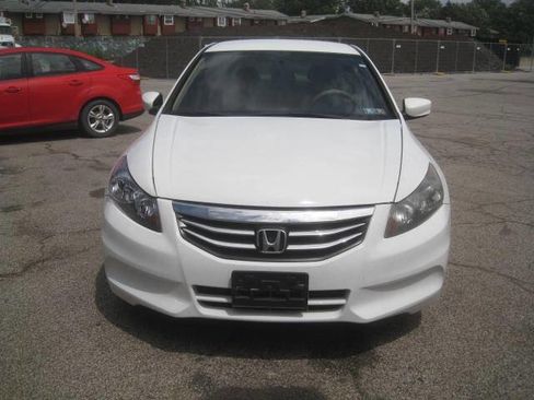 Used 2011 Honda Accord SE image 2