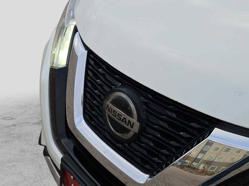 Used 2019 Nissan Rogue SL w/ Premium Package image 13